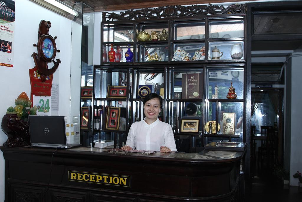 Hoang Cuong Hotel Hanói Exterior foto