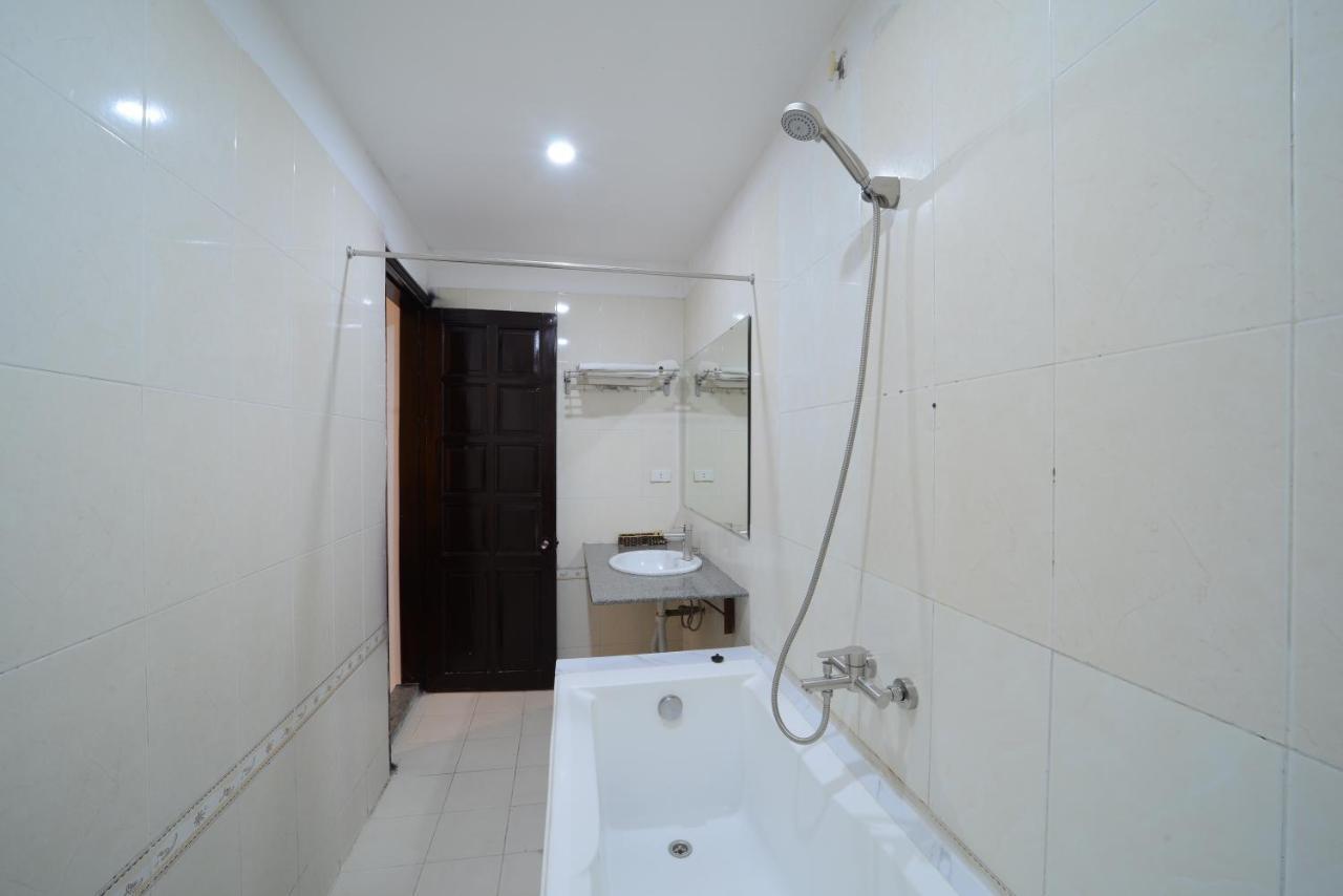 Hoang Cuong Hotel Hanói Exterior foto